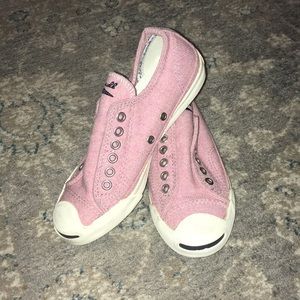 Girls converse size 5 1/2.Mint condition!